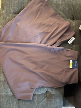 NWT Old Navy Powersoft Wide Leg in Mauve (XXL)